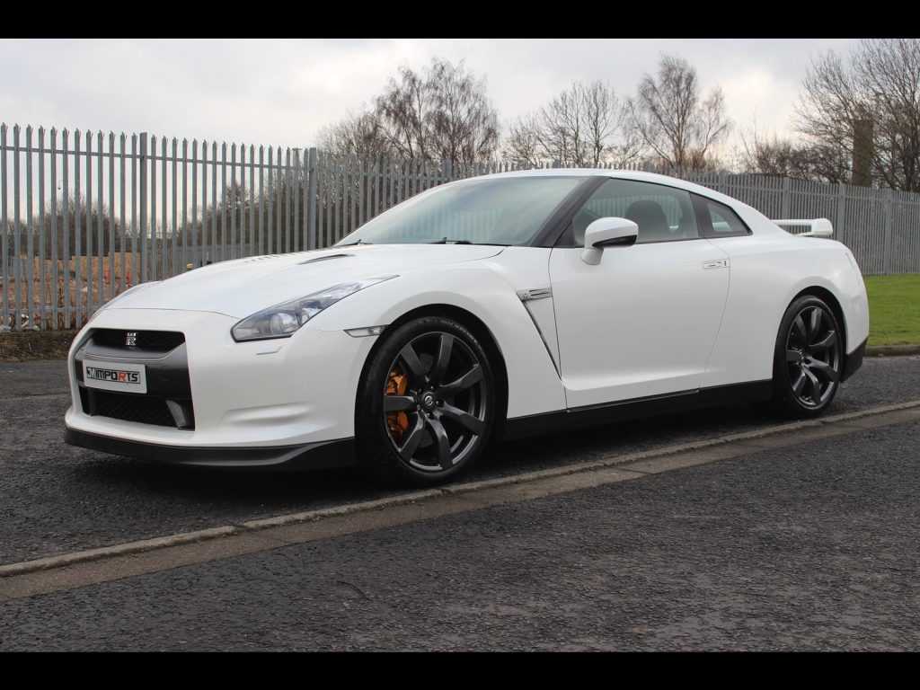 2010 Nissan R35 GTR UK Premium Edition - JM Imports