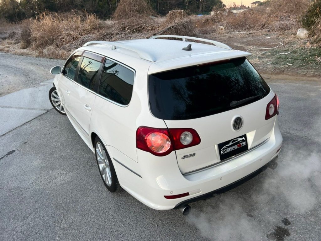2010 Volkswagen R36 Passat Estate Fresh Import Rare White Solar Panel ...